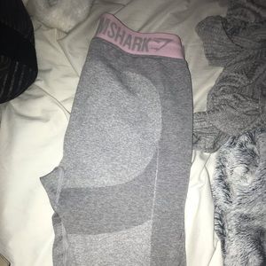 Gym shark leggings size medium